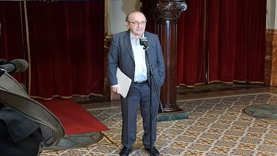 La comisión es presidida por Leopoldo Moreau La comisión es presidida por Leopoldo Moreau