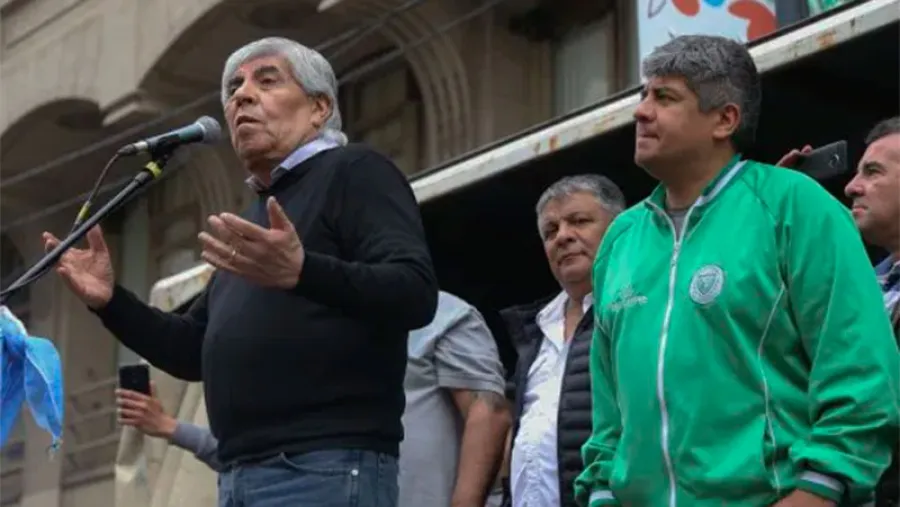 Hugo Moyano junto a Pablo Moyano Hugo Moyano junto a Pablo Moyano