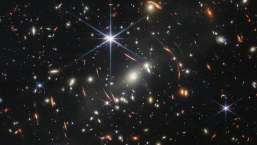 El telescopio espacial James Webb de la NASA presentó la imagen más nítida del universo El telescopio espacial James Webb de la NASA presentó la imagen más nítida del universo