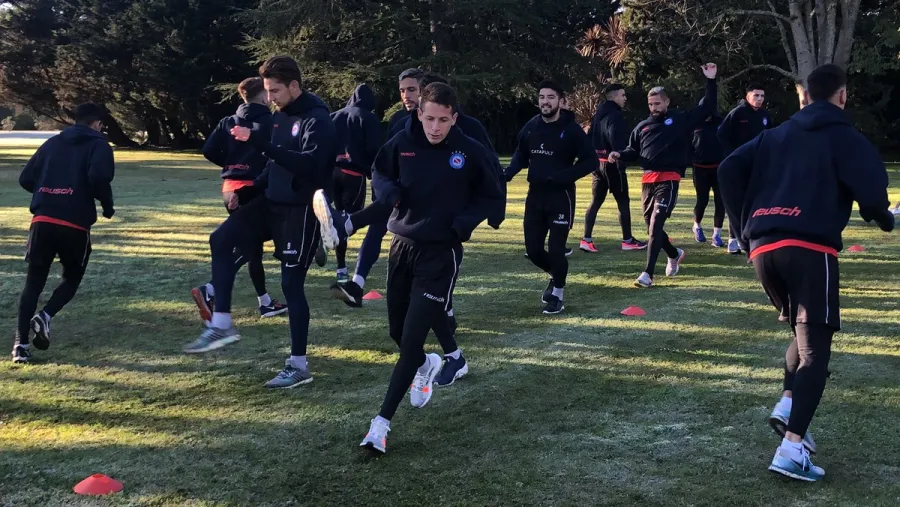Amistoso: el entrerriano Nicolás Silva anotó para Argentinos en el empate con Gimnasia Amistoso: el entrerriano Nicolás Silva anotó para Argentinos en el empate con Gimnasia