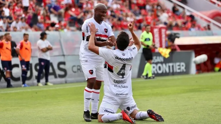 Newell's Fútbol: Newell’s le ganó sobre el final a Independiente y se distanció más de Patronato