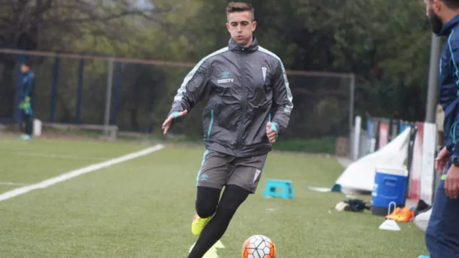 Ricardo Noir Fútbol: el entrerriano “Tito” Noir pidió entrenar en las instalaciones de Racing