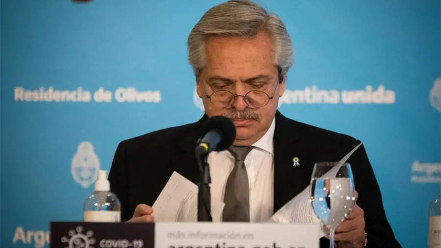 El Presidente utilizó una serie de cifras para comparar la situación local con la de otros países de la región, pero el diplomático trasandino desmintió esos números. Alberto Fernández.