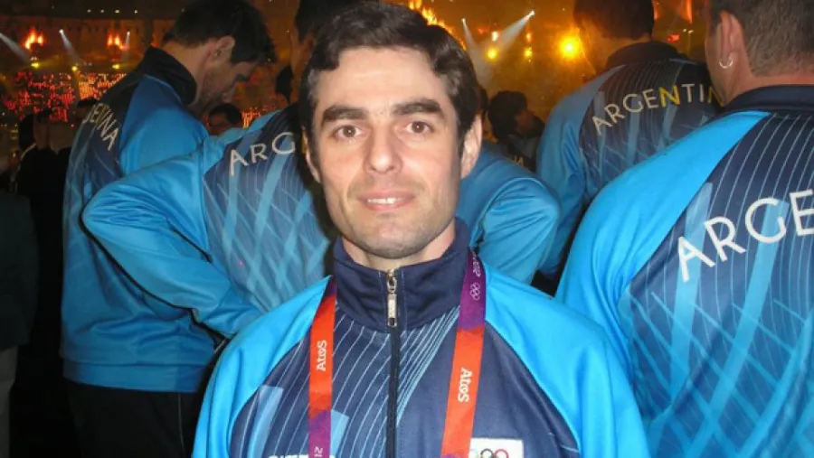 Juan Angeloni, el olímpico entrerriano que en Corrientes combatió el fuego con solidaridad Juan Angeloni, el olímpico entrerriano que en Corrientes combatió el fuego con solidaridad