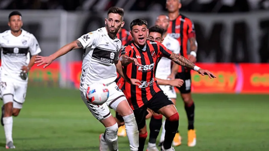 Diego García rescindió su contrato con Patronato y jugará en Nacional de Montevideo Diego García rescindió su contrato con Patronato y jugará en Nacional de Montevideo