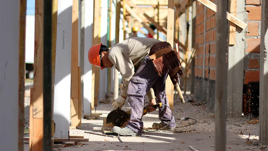 Las obras en las escuelas implican una inversión de poco más de 87 millones de pesos. Las obras en las escuelas implican una inversión de poco más de 87 millones de pesos.