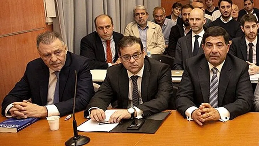 Cristóbal López y Echegaray el día en el que se inició el juicio de Oil. Cristóbal López y Echegaray el día en el que se inició el juicio de Oil.
