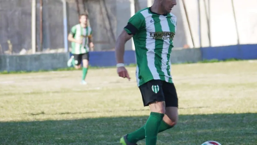 Fútbol: Oro Verde empató y ahora comparte la cima con Belgrano, su próximo rival Fútbol: Oro Verde empató y ahora comparte la cima con Belgrano, su próximo rival