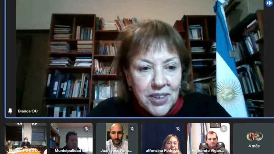 Blanca Osuna mantuvo un encuentro virtual con autoridades donde se refirió al acceso de la vivienda digna. Blanca Osuna mantuvo un encuentro virtual con autoridades donde se refirió al acceso de la vivienda digna.