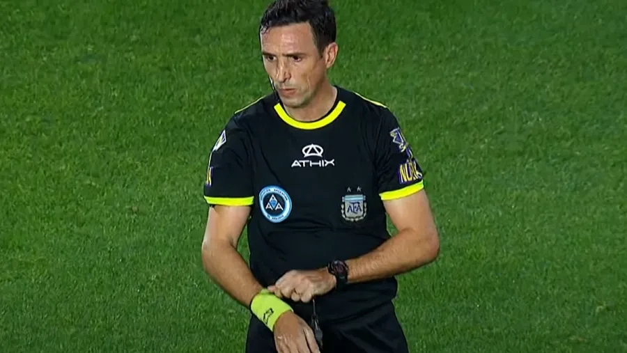 Liga Profesional de Fútbol: Pablo Dóvalo fue designado para Godoy Cruz-Patronato Liga Profesional de Fútbol: Pablo Dóvalo fue designado para Godoy Cruz-Patronato