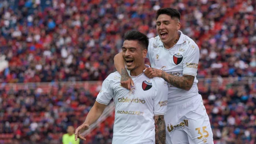 Con aporte entrerriano, Colón venció a San Lorenzo en el Nuevo Gasómetro Con aporte entrerriano, Colón venció a San Lorenzo en el Nuevo Gasómetro