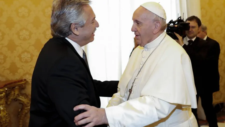 Fernández con Papa Francisco Fernández con Papa Francisco
