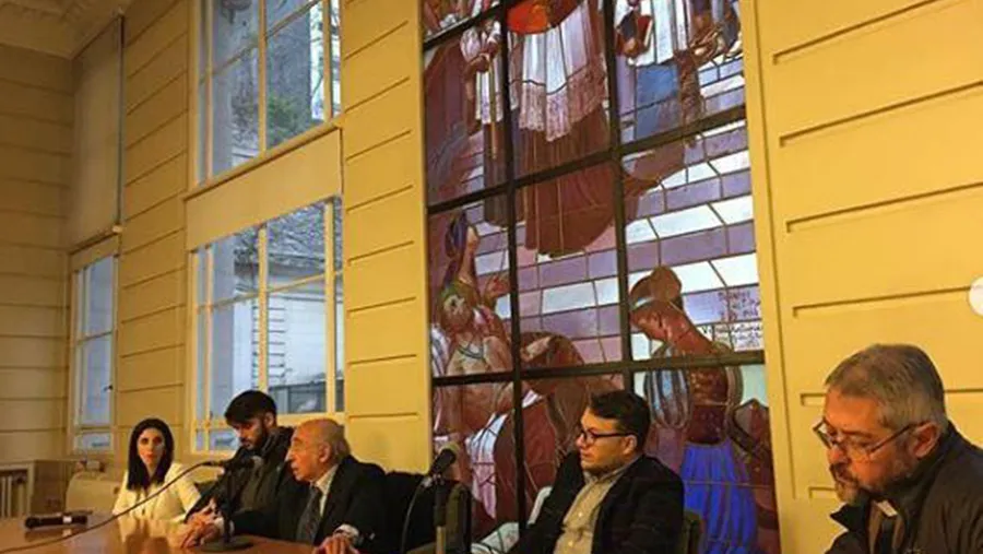La Comisión Episcopal de Pastoral Social realizó un encuentro titulado “Pacto Económico para una política con alma”. La Comisión Episcopal de Pastoral Social realizó un encuentro titulado “Pacto Económico para una política con alma”.