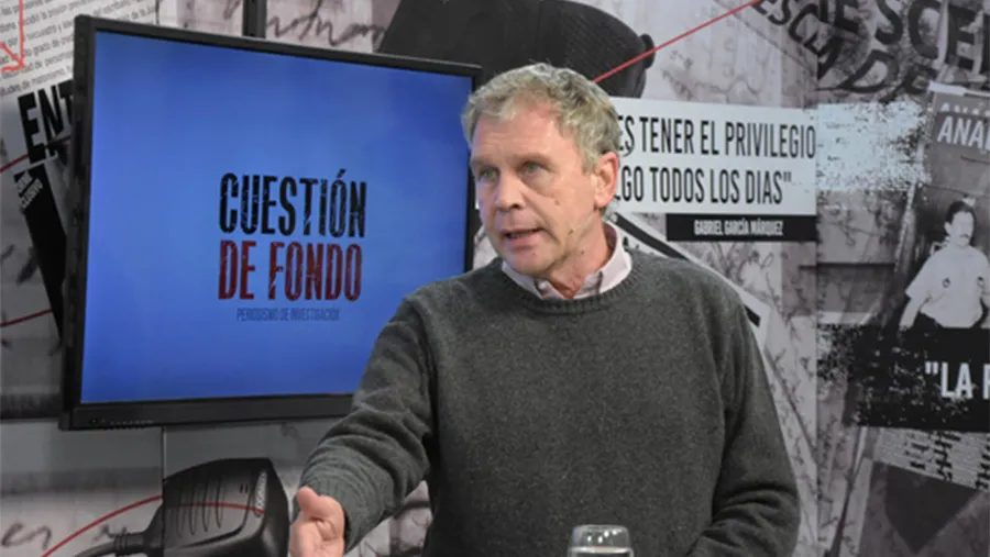 Pedro Galimberti en el estudio del programa Cuestión de Fondo (Canal 9, Litoral). Pedro Galimberti en el estudio del programa Cuestión de Fondo (Canal 9, Litoral).