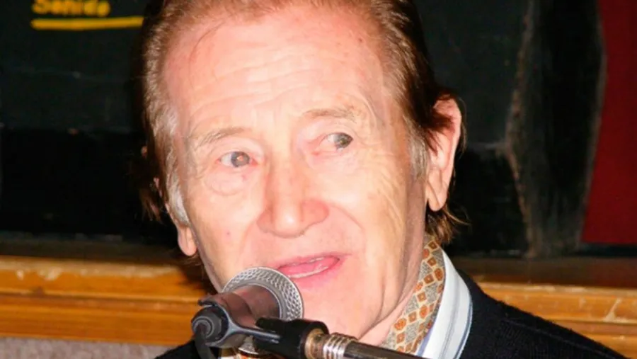 Edmundo Pérez Edmundo Pérez