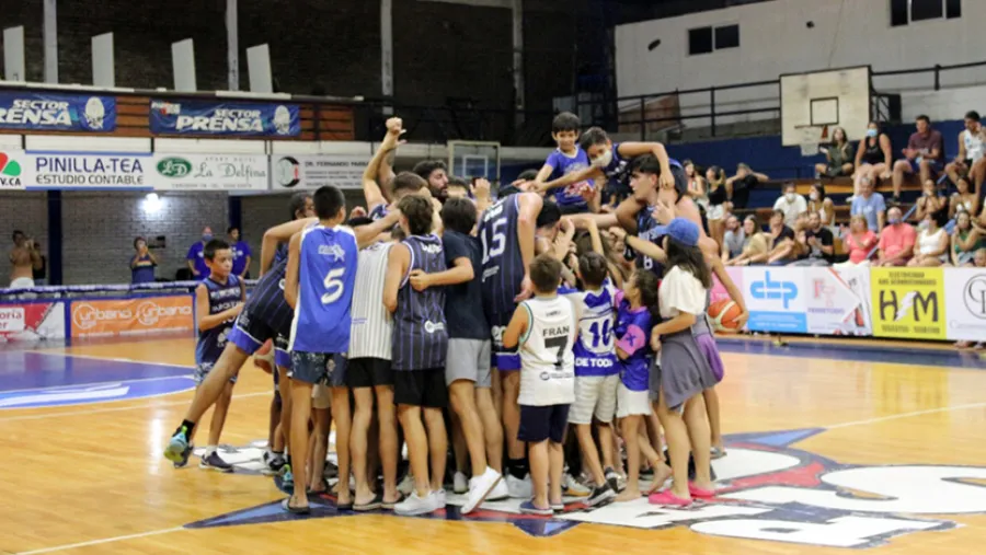 Parque Sur dio la nota en “La Histórica” y frenó el envión de Deportivo Viedma Parque Sur dio la nota en “La Histórica” y frenó el envión de Deportivo Viedma