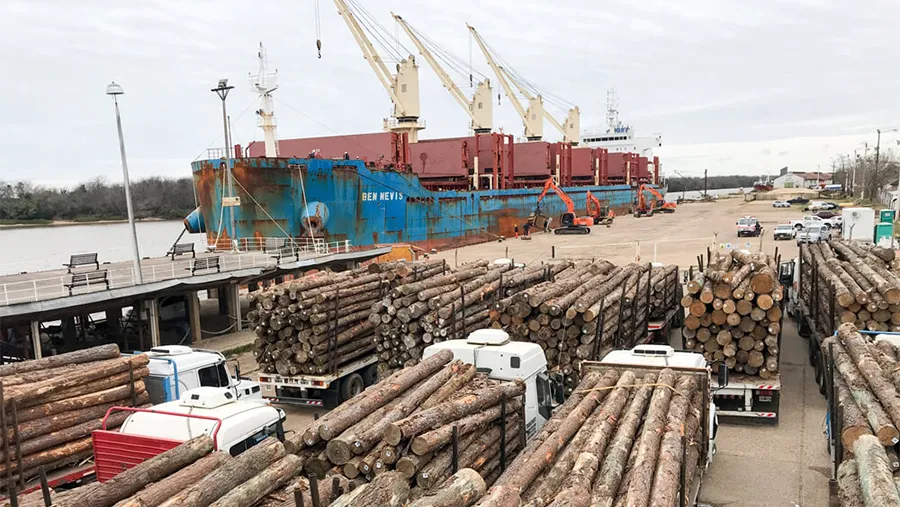 Entre Ríos encara un trabajo inter ministerial para elaborar el perfil competitivo vinculado al desarrollo del sistema portuario y logístico del transporte fluvial. Entre Ríos encara un trabajo inter ministerial para elaborar el perfil competitivo vinculado al desarrollo del sistema portuario y logístico del transporte fluvial.