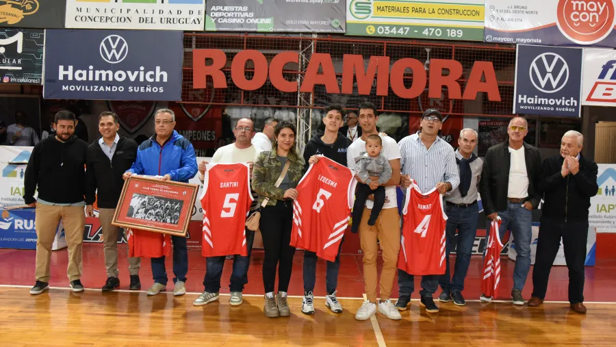 La Municipalidad de Concepción del Uruguay distinguió al Club Tomás de Rocamora La Municipalidad de Concepción del Uruguay distinguió al Club Tomás de Rocamora