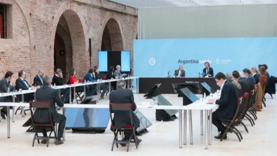 Alberto Fernández reunió al Gabinete, con foco en las elecciones y en la pospandemia Alberto Fernández reunió al Gabinete, con foco en las elecciones y en la pospandemia