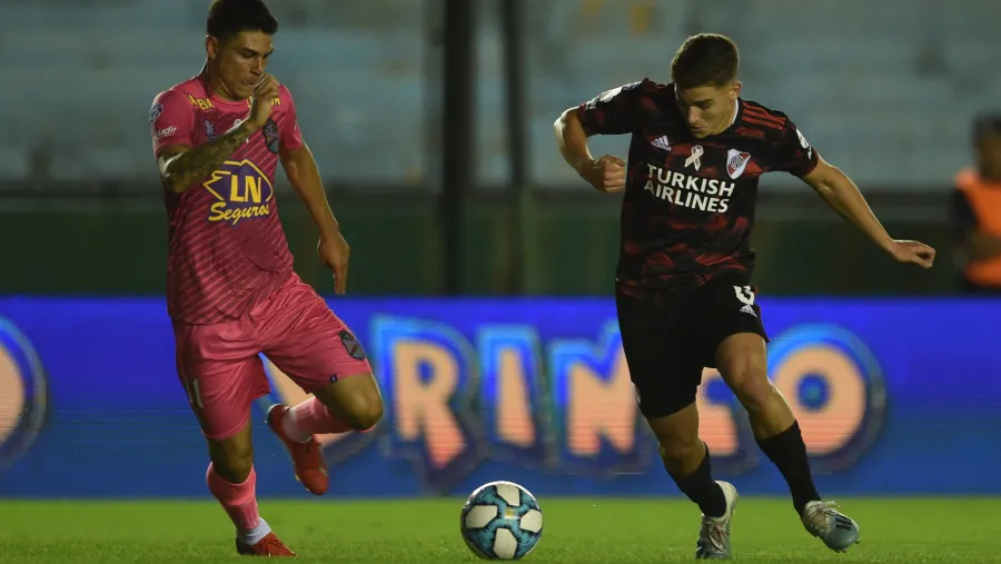 Superliga: River rescató un empate ante Arsenal en un partido a puro gol Superliga: River rescató un empate ante Arsenal en un partido a puro gol