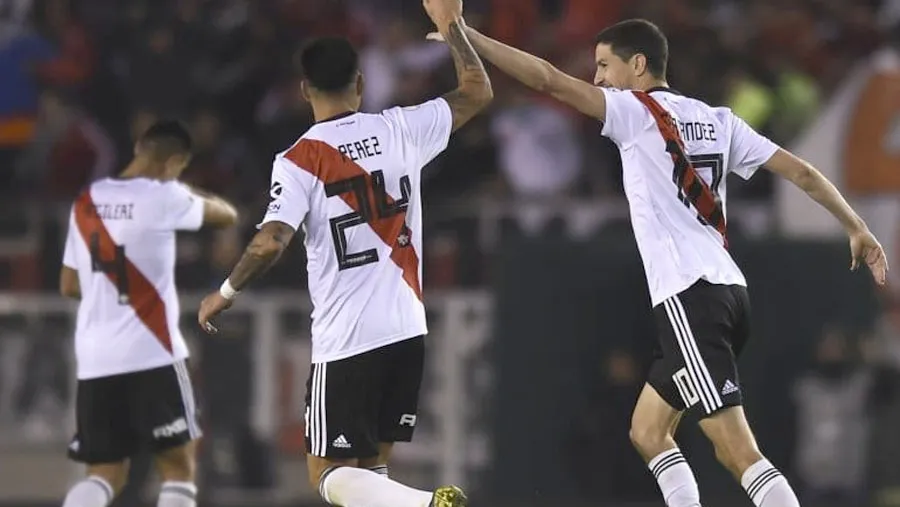 River celebra