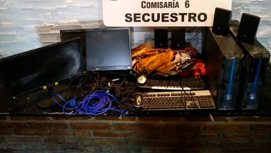 robo computadoras escuelas robo computadoras escuelas