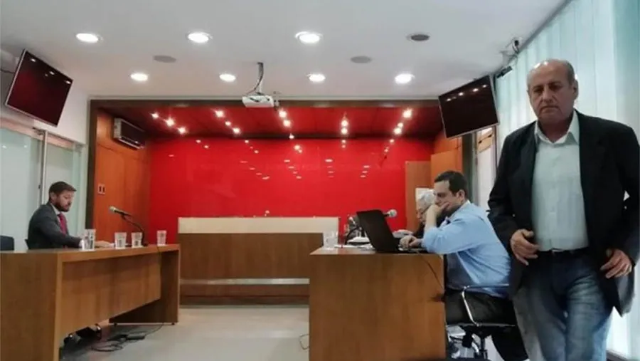 Domingo Daniel Rossi afronta cargos en la Justicia por supuesto delito de peculado y fraude a la administración pública. Domingo Daniel Rossi afronta cargos en la Justicia por supuesto delito de peculado y fraude a la administración pública.