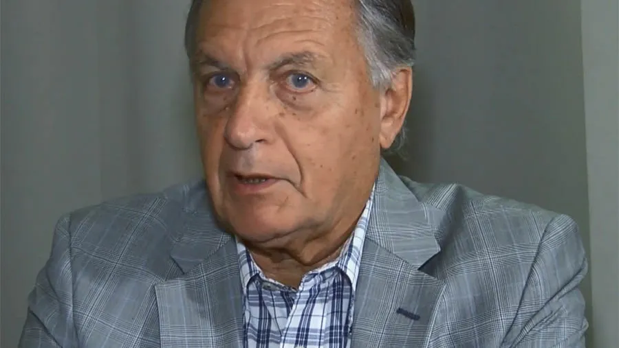 Bernardo Salduna sostiene que es conveniente reducir el Superior Tribunal de Justicia de nueve a siete o cinco vocales. Bernardo Salduna sostiene que es conveniente reducir el Superior Tribunal de Justicia de nueve a siete o cinco vocales.