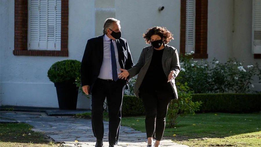 Llegarán en los próximos días al país un millón de dosis de la vacuna SARS COV-2 producida en China, de acuerdo a la autorización de emergencia que firmó la ministra Vizzotti. Llegarán en los próximos días al país un millón de dosis de la vacuna SARS COV-2 producida en China, de acuerdo a la autorización de emergencia que firmó la ministra Vizzotti.