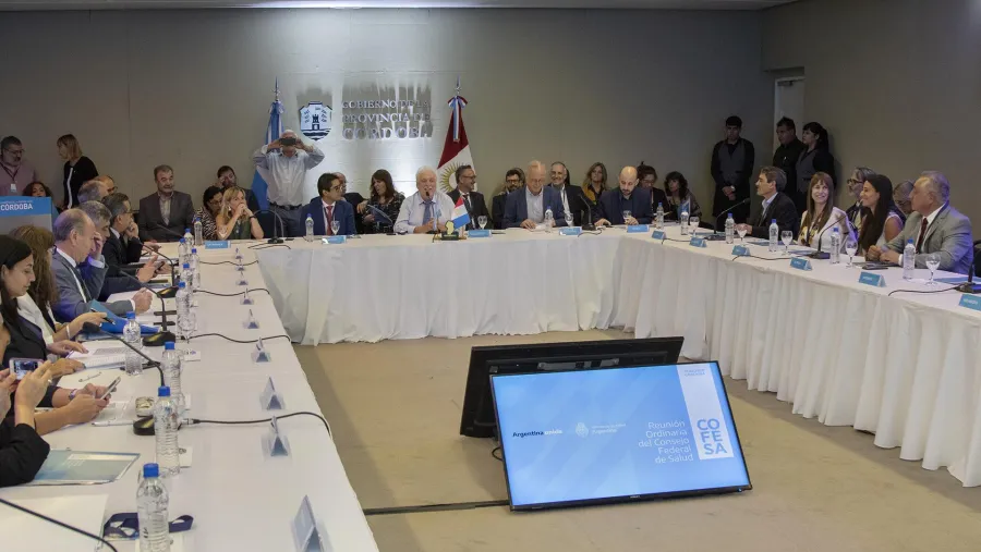 El Consejo Federal de Salud se reunió en Córdoba, con la participación de la ministra de Salud de Entre Ríos, Sonia Velázquez. El Consejo Federal de Salud se reunió en Córdoba, con la participación de la ministra de Salud de Entre Ríos, Sonia Velázquez.