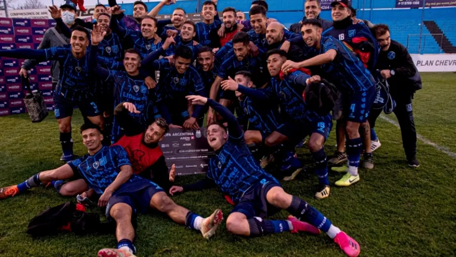Copa Argentina: San Telmo sorprendió a Banfield y se metió en octavos de final Copa Argentina: San Telmo sorprendió a Banfield y se metió en octavos de final