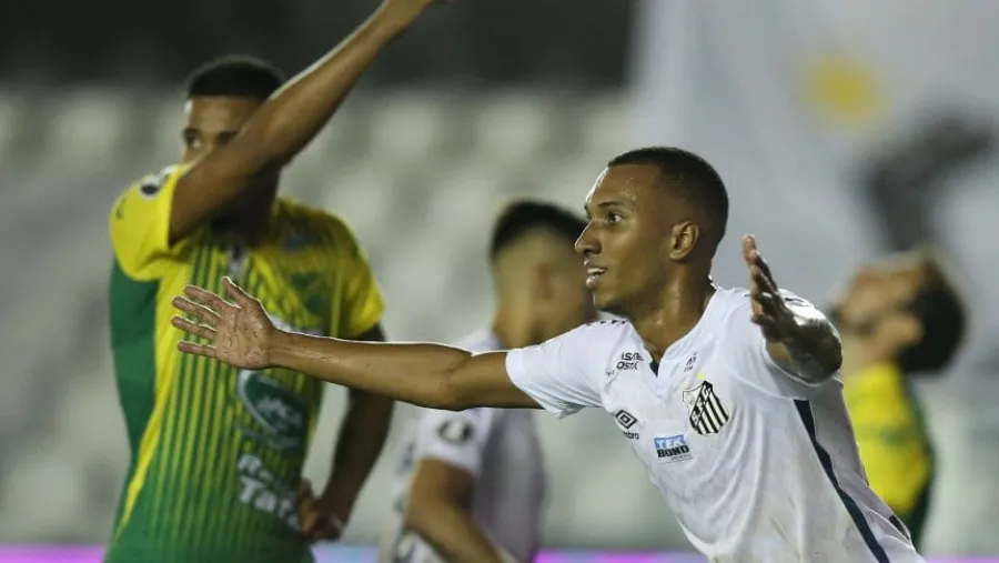 Santos Defensa y Justicia perdió sobre la hora y quedó afuera de la Copa Libertadores