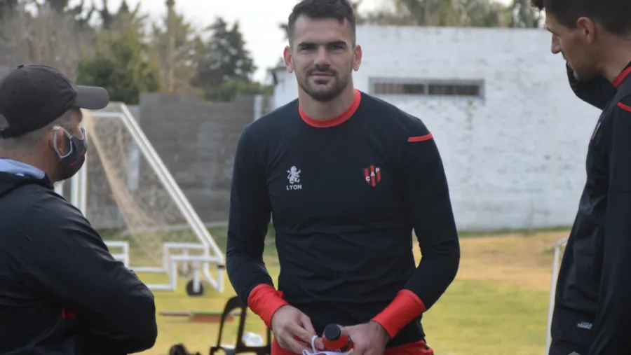 Daniel Sappa Daniel Sappa se entrenó por primera vez en Patronato, que tuvo nuevos testeos