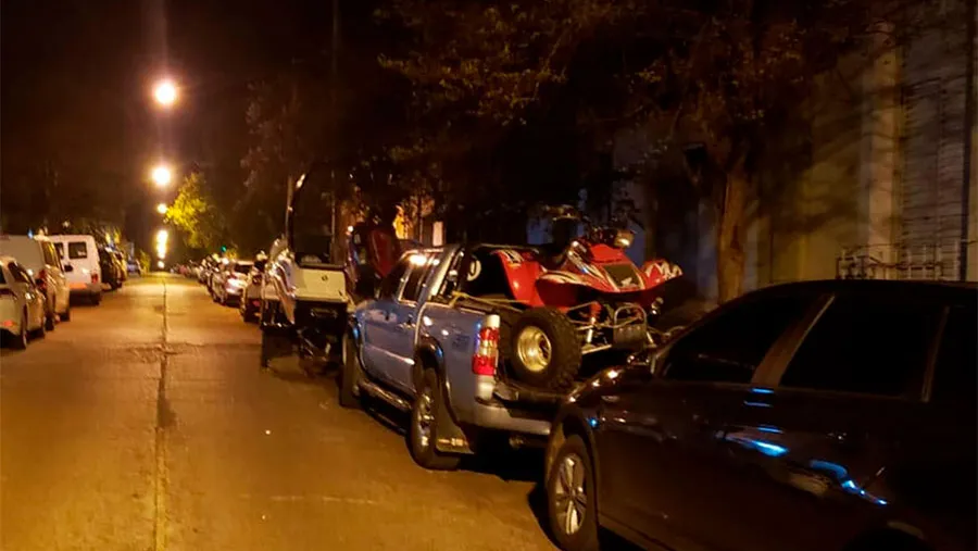Secuestran valiosos rodados a propietarios de un reconocido drugstore, cerca de la costanera de Concordia. Secuestran valiosos rodados a propietarios de un reconocido drugstore, cerca de la costanera de Concordia.