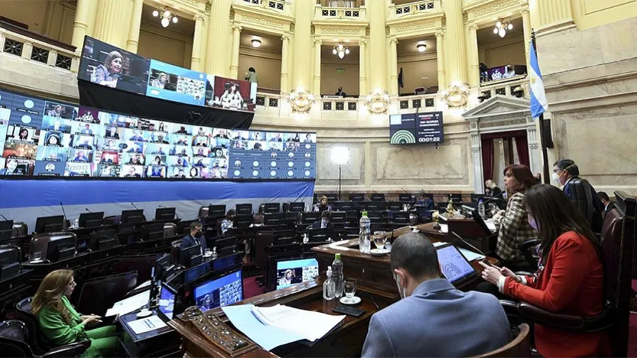 El Senado había aprobado la iniciativa en noviembre, pero deberá revisarla por las modificaciones que propone Diputados. El Senado había aprobado la iniciativa en noviembre, pero deberá revisarla por las modificaciones que propone Diputados.