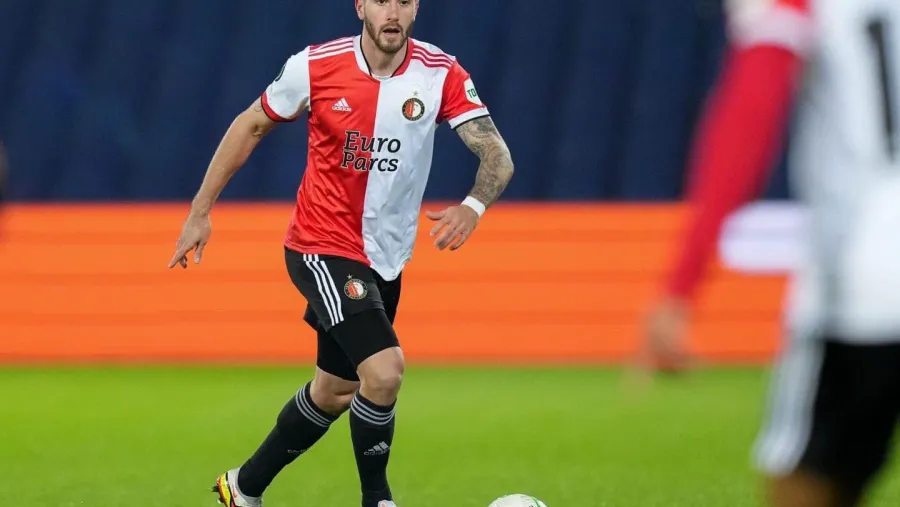 Con el entrerriano Marcos Senesi, Feyenoord avanzó en la Conference League Con el entrerriano Marcos Senesi, Feyenoord avanzó en la Conference League