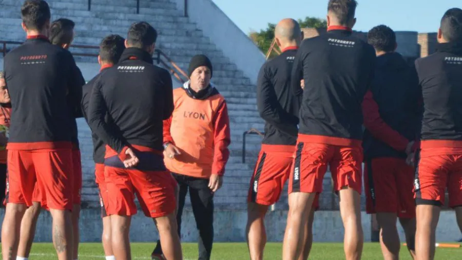 En Patronato, Miloc y Ávalos asoman entre los titulares para recibir a Boca En Patronato, Miloc y Ávalos asoman entre los titulares para recibir a Boca