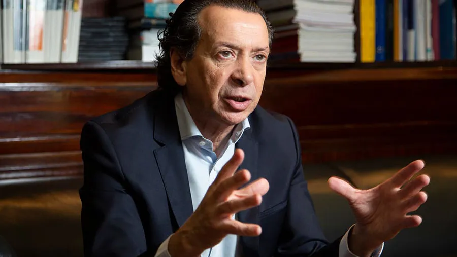 El ministro de Producción y Trabajo de la Nación, Dante Sica, recibió severas críticas de distintos sectores de la industria que advierten que, si no se solucionan los problemas macroeconómicos, el convenio traerá más inconvenientes que oportunidades. El ministro de Producción y Trabajo de la Nación, Dante Sica, recibió severas críticas de distintos sectores de la industria que advierten que, si no se solucionan los problemas macroeconómicos, el convenio traerá más inconvenientes que oportunidades.