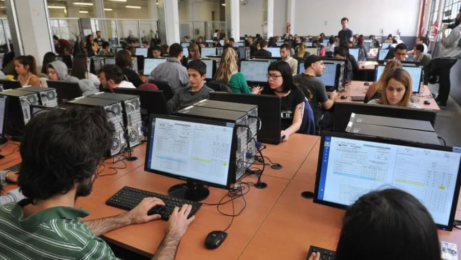 Simulacro del escrutinio provisorio realizado en 2019 (Foto: Télam) Simulacro del escrutinio provisorio realizado en 2019 (Foto: Télam)