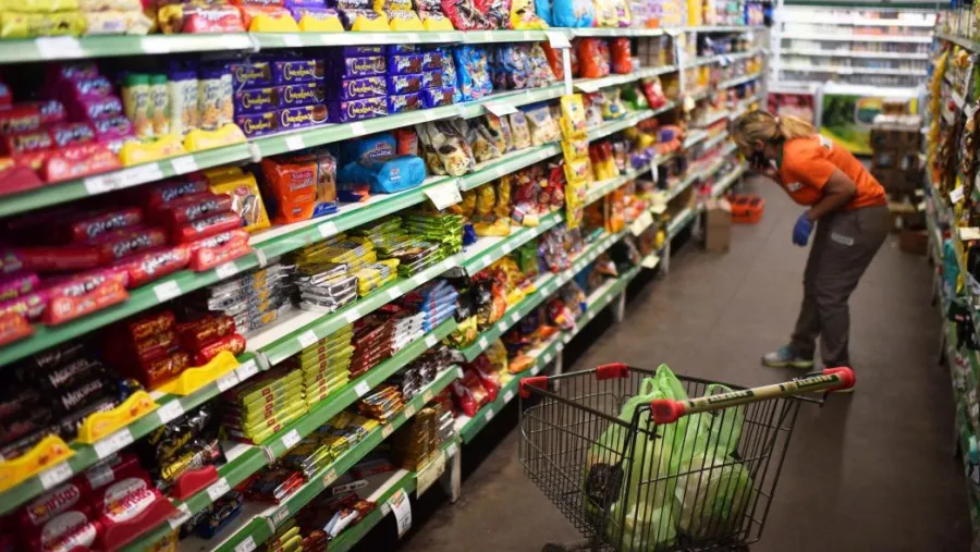 Las ventas en supermercados registraron en agosto su mayor suba anual en 15 meses Las ventas en supermercados registraron en agosto su mayor suba anual en 15 meses