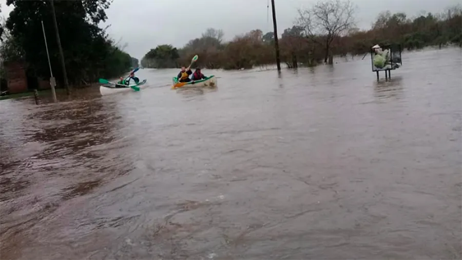 Hubo familias evacuados por las lluvias en Rosario del Tala. Hubo familias evacuados por las lluvias en Rosario del Tala.