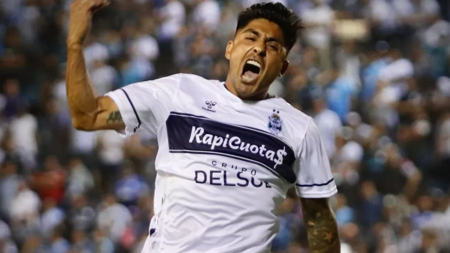 Con dos goles de Cristian Tarragona, Gimnasia festejó en Tucumán y hundió más a Atlético Con dos goles de Cristian Tarragona, Gimnasia festejó en Tucumán y hundió más a Atlético