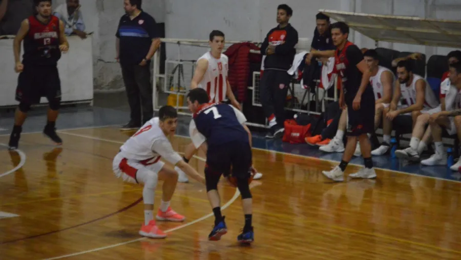 Suspendieron el amistoso que debían jugar Unión y Olimpia en Santa Fe Suspendieron el amistoso que debían jugar Unión y Olimpia en Santa Fe