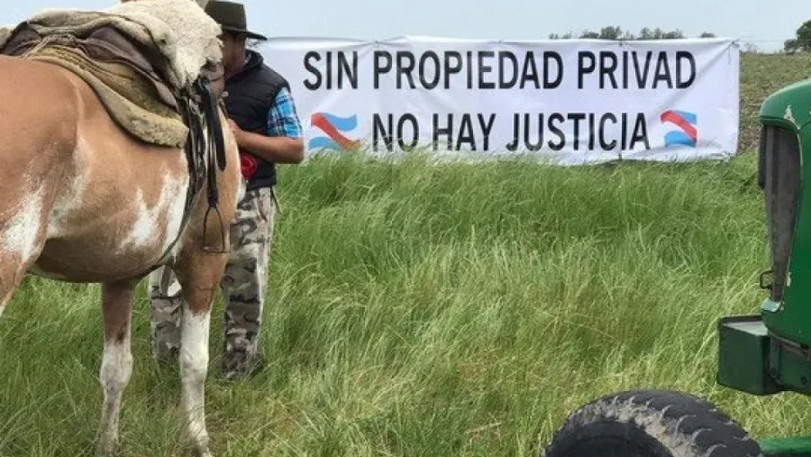 Diputados de JxC pidieron “urgente intervención” del gobierno ante “las usurpaciones” Diputados de JxC pidieron “urgente intervención” del gobierno ante “las usurpaciones”