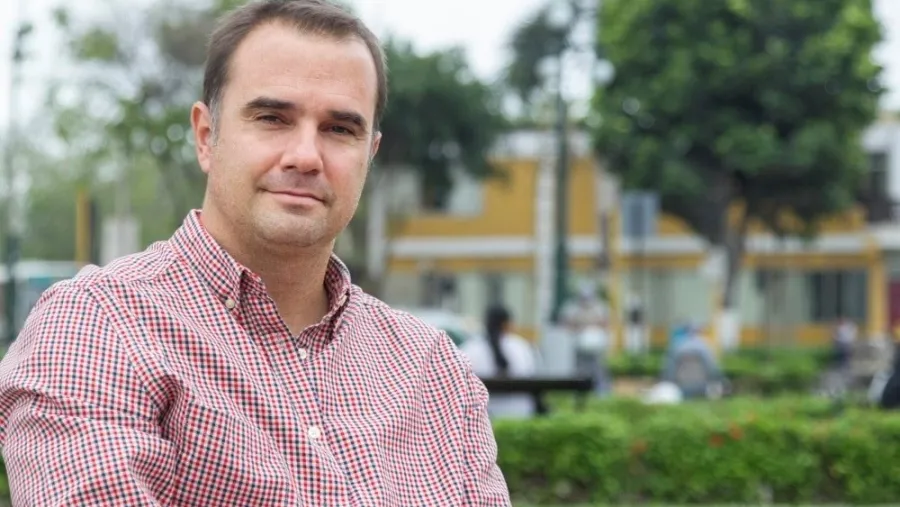 Raúl Tola Raúl Tola