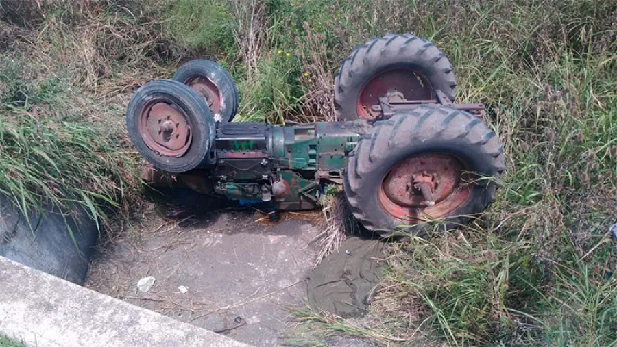tractor accidentado tractor accidentado