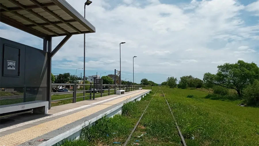 Eduardo Galimberti indicó la necesidad y oportunidad para reactivar el sistema ferroviario y adelantó que está inició gestiones por el tramo Colonia Avellaneda-Paraná. Eduardo Galimberti indicó la necesidad y oportunidad para reactivar el sistema ferroviario y adelantó que está inició gestiones por el tramo Colonia Avellaneda-Paraná.