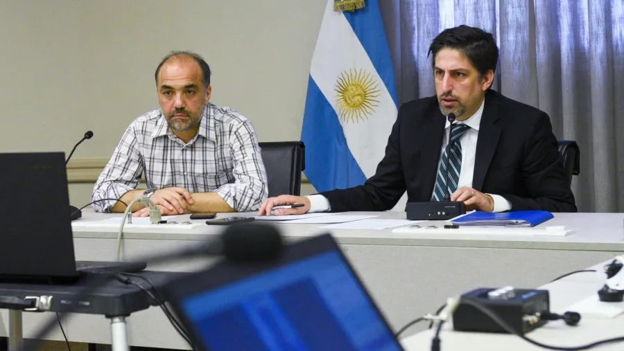 Trotta acordó medidas con colegios privados por el pago de cuotas Trotta acordó medidas con colegios privados por el pago de cuotas