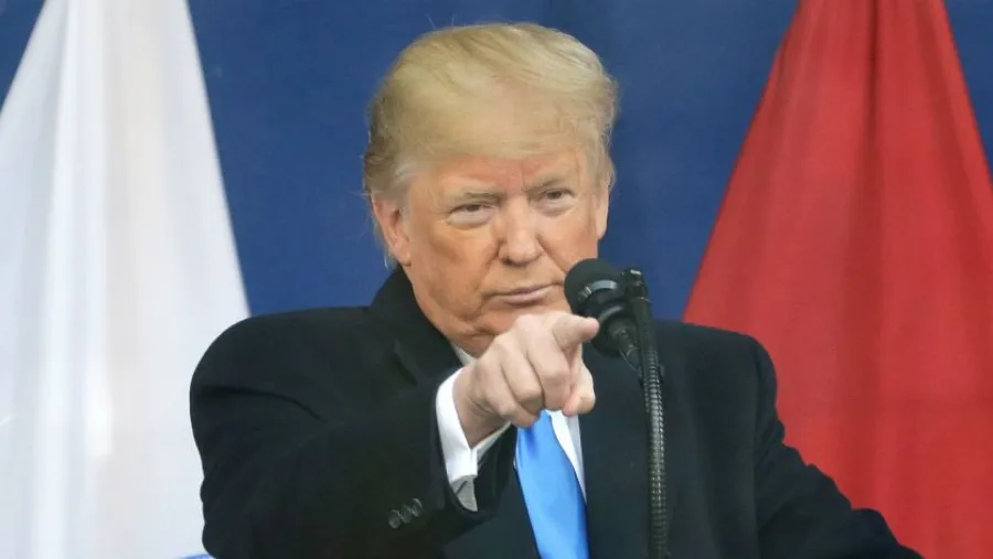 Trump fue acusado de "incitar a la insurrección" y enfrentará su segundo juicio político Trump fue acusado de "incitar a la insurrección" y enfrentará su segundo juicio político