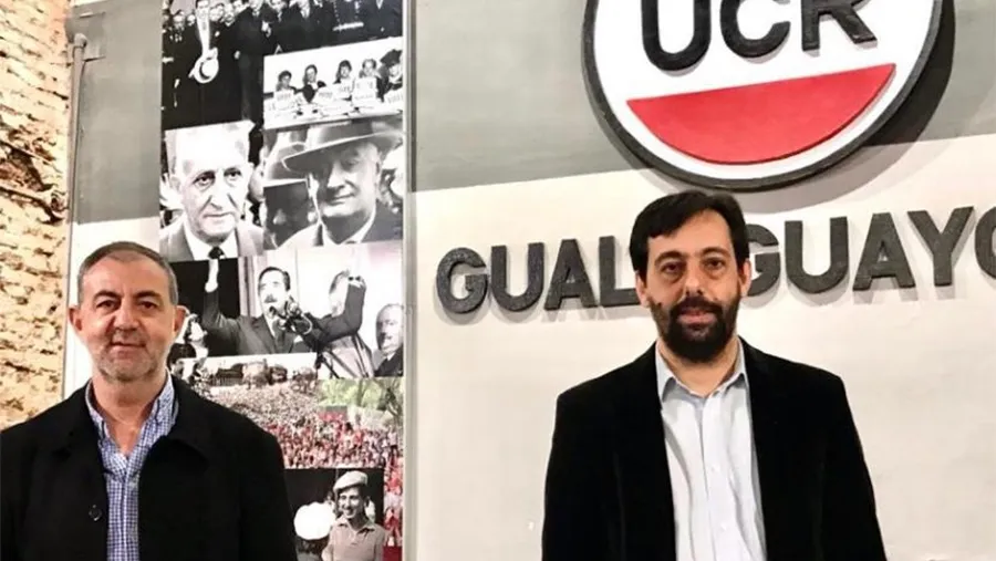 A través de un encuentro virtual asumieron las nuevas autoridades en la UCR Gualeguaychú, en un acto presidido por Darío Carraza y José Dorati. A través de un encuentro virtual asumieron las nuevas autoridades en la UCR Gualeguaychú, en un acto presidido por Darío Carraza y José Dorati.